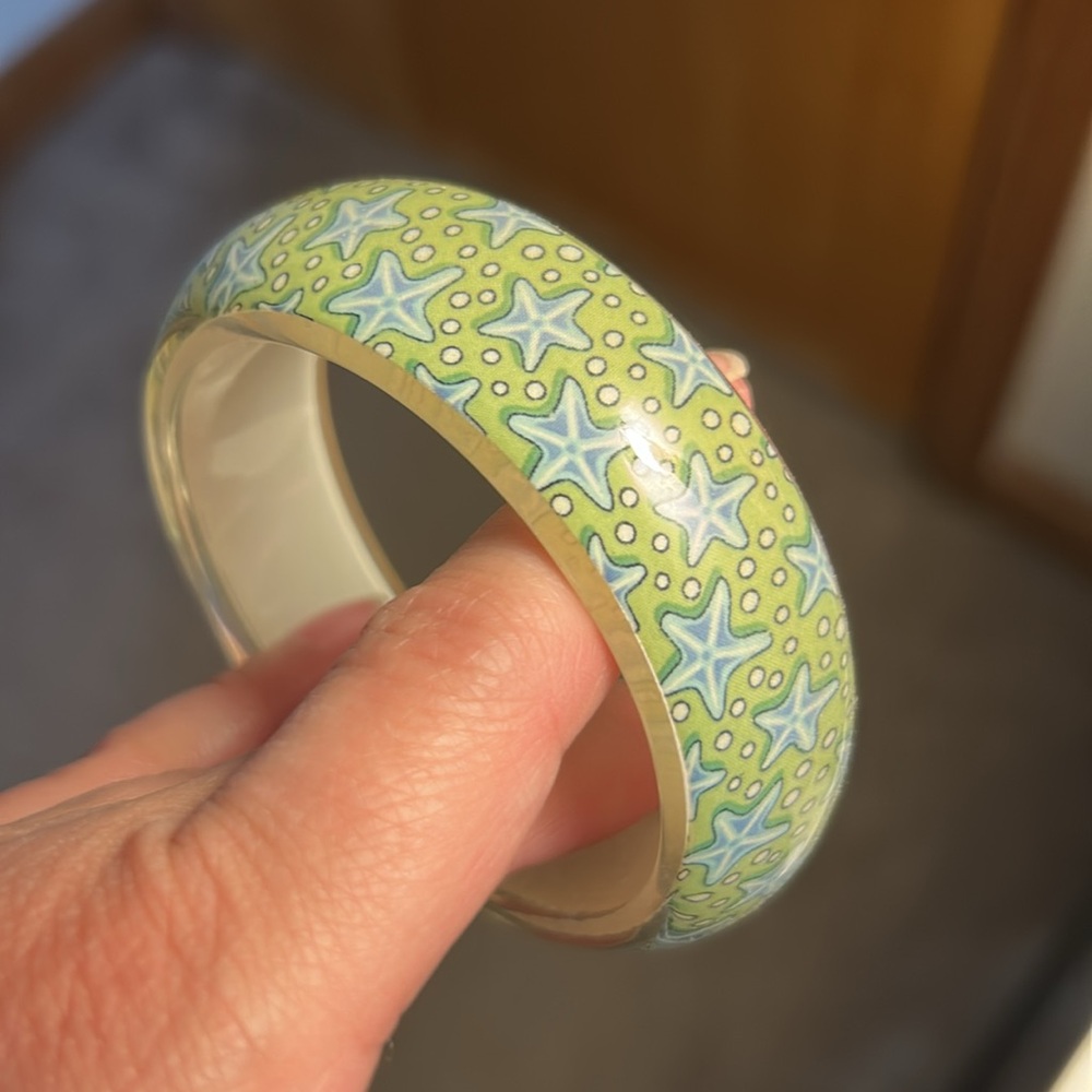 Vineyard Vines starfish bangle